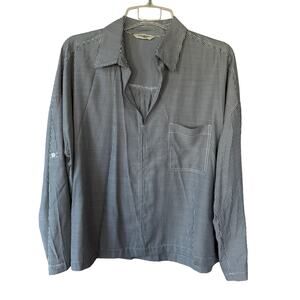 Max Studio Size 3X pinstripe v neck shirt